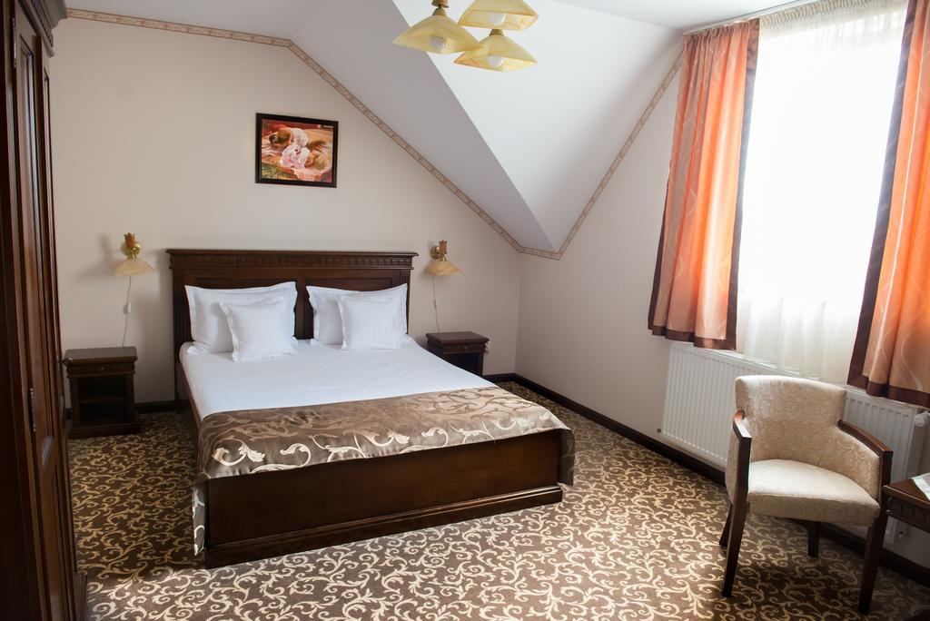 Hotel President Satu Mare Ngoại thất bức ảnh